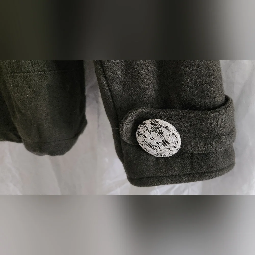 Nice Wool olive green jacket with lace inserts - Picture 6 of 7